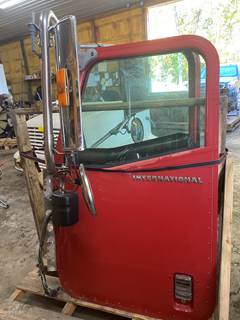 #913 2002 International 9400i Door (Passenger)
