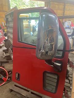 #872 2006 Peterbilt 579 Door (passenger)