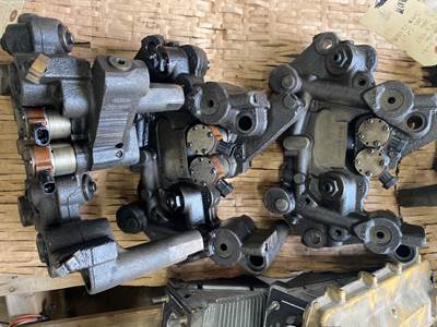 #138 2006 Caterpillar 276-4367 C13 Engine Brakes (ECM available #1040)