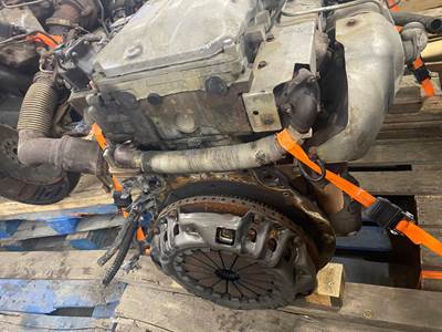 #1549 2004 Mitsubishi 4M50-3A8 Engine