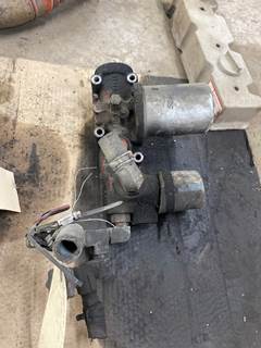 2004 Cummins ISX Filter / Water Separator