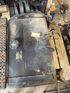 #746 1995 Ford L8000 Fuel Tank (driver’s side)