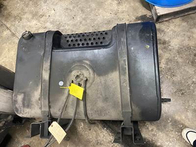#967 1999 International 36L x 25W x 15T Fuel Tank