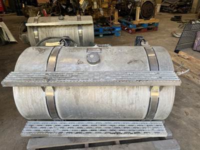 #859 2002 International 9200i 100 gallon Fuel Tank