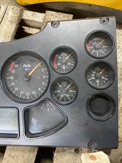 #970 2017 Mack M741 Gauge