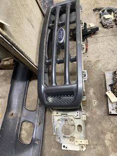 1999-2004 Ford F250, F350, F450, F50 Header Panel Assembly