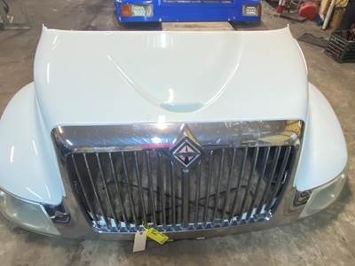 #1205 2008 International 4400 Hood