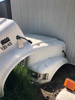 1989-2001 International 4700 / 4900 Hood