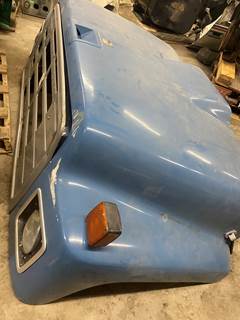 #1249 1984 international S1954 hood
