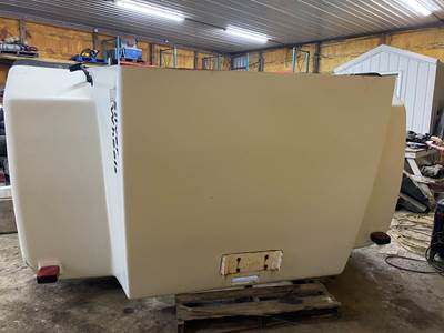 #1142 1995 Unmarked silver wheels sprayer Hood