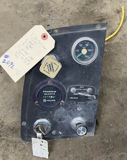 #2092 1995 Ford L8000 Instrument Panel Cluster/Ignition/Gauge Cluster