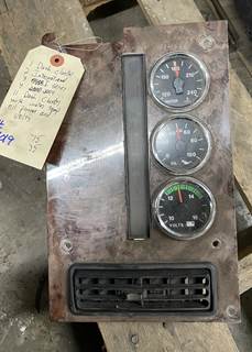 #2019 2004 International I Series Instrument Panel/Dash Cluster