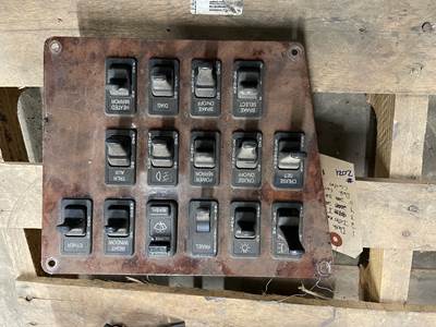 #2021 2004 International I Series Instrument Panel Cluster/Dash Switch Cluster