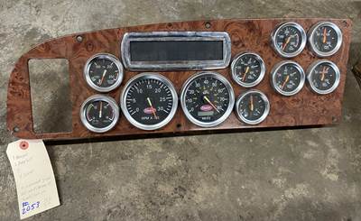 #2053 2004 Peterbilt Instrument Gauges