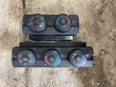 2014 Freightliner Cascadia Interior Part