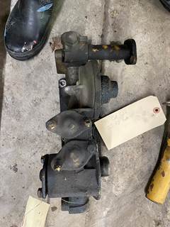 1999 Caterpillar C12 Oil Filter Assembly