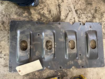 2004 Cummins ISX Lower End Girdle Plate