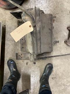 2004 International 9400i ISX Coolant Reservoir