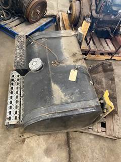 #653 1988 Ford L8000 fuel tank