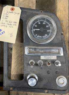 #2023 1995 Ford L8000 Tachometer