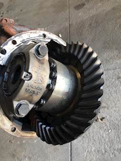 Eaton DS404 Front Differential for a Volvo VNL