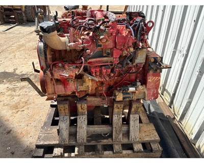 Cummins ISL G Engine for a Peterbilt 320