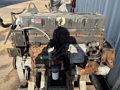 Cummins M11 CELECT PLUS Engine for a International 8100