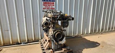Detroit DD15 Engine for a Freightliner Cascadia