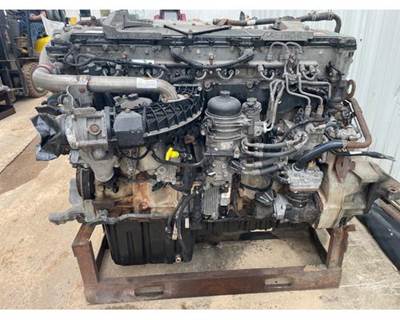 Detroit DD15 Engine for a Freightliner Cascadia