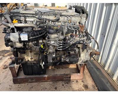 Detroit DD15 Engine for a Freightliner Cascadia