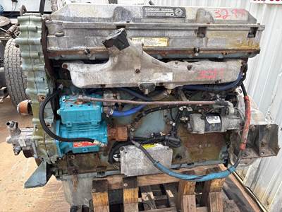 Detroit Series 60 12.7L Engine for a International 9200