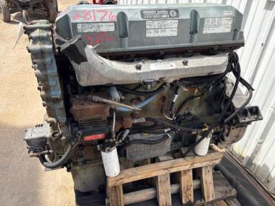 Detroit Series 60 12.7L Engine for a Freightliner FLD120