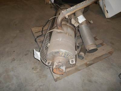 Freightliner Cascadia Exhaust Pipe