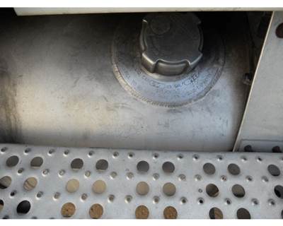 Freightliner FLD112 Fuel Tank