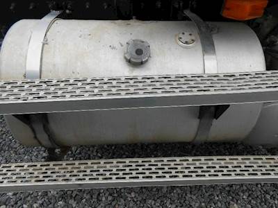 Mack CX600 Fuel Tank