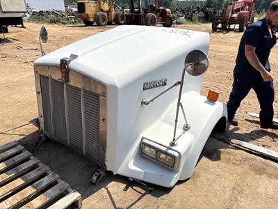Kenworth T800 Hood