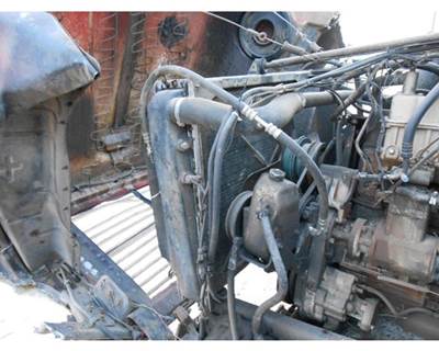 Ford LTL 9OOO Radiator for a Ford LN9000