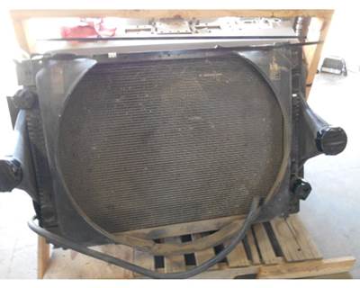 Freightliner FLD112 Radiator
