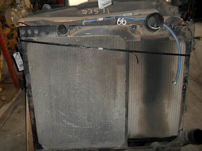 International 9200 Radiator for a International 9200i