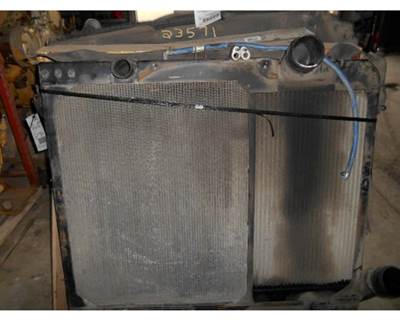 International 9200 Radiator for a International 9200i