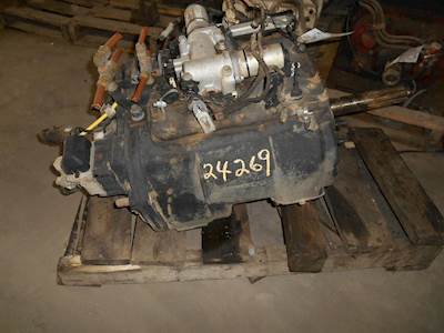 Fuller FOM-16E310C-LAS Transmission for a Freightliner Cascadia