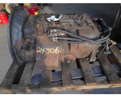 Fuller FRO15210B Transmission for a Freightliner FLD120