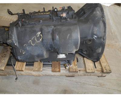 Fuller FRO16210B Transmission for a Kenworth T2000