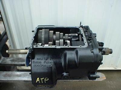 Fuller FRO16210C Transmission for a Kenworth T 600