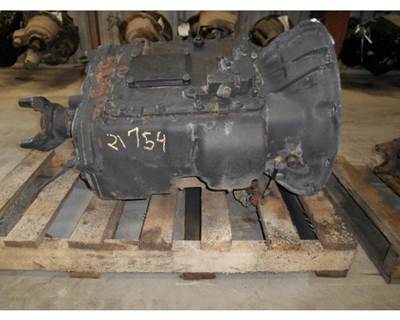 Fuller FRO17210C Transmission for a Kenworth T2000