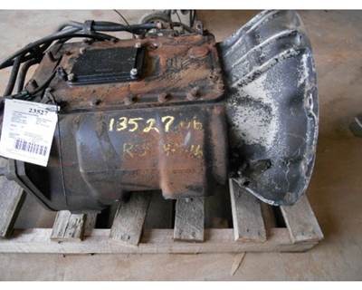 Fuller RT14710B Transmission for a Kenworth T800
