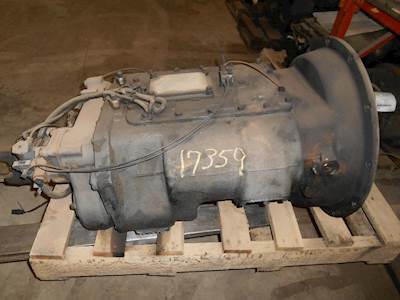 Fuller RTLO13610B Transmission for a Kenworth T800