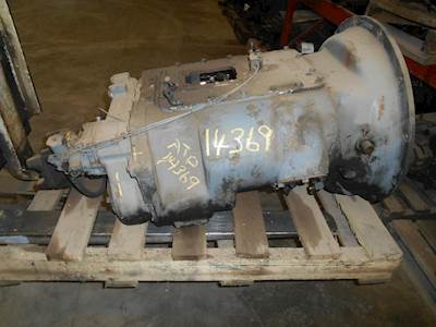 Fuller RTLO14610B Transmission for a Freightliner FLD120