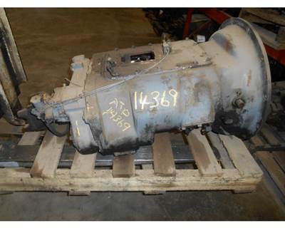 Fuller RTLO14610B Transmission for a Freightliner FLD120