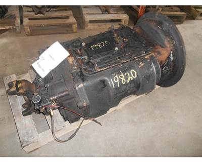 Fuller RTLO15610B Transmission for a Peterbilt 377